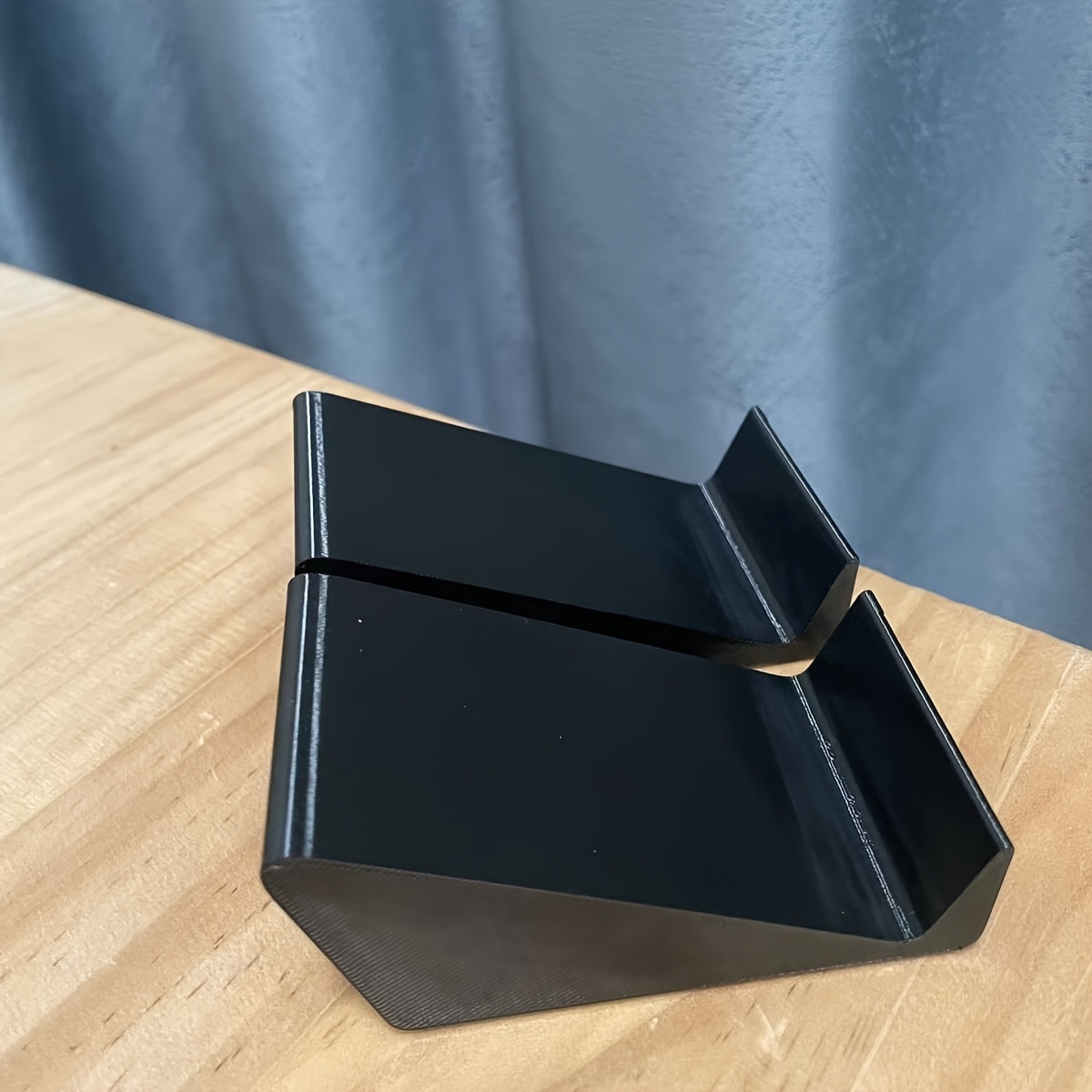 Universal Adjustable Soundbar  - огляд і ціна Desk Setup Pegboard